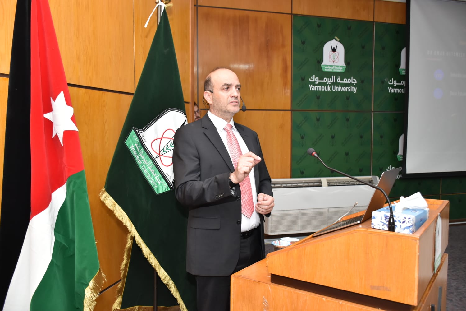 Yarmouk University Hosts Professor Omar Hatamleh in a Scientific Lecture on the Role of Artificial Intelligence in Transforming the Future