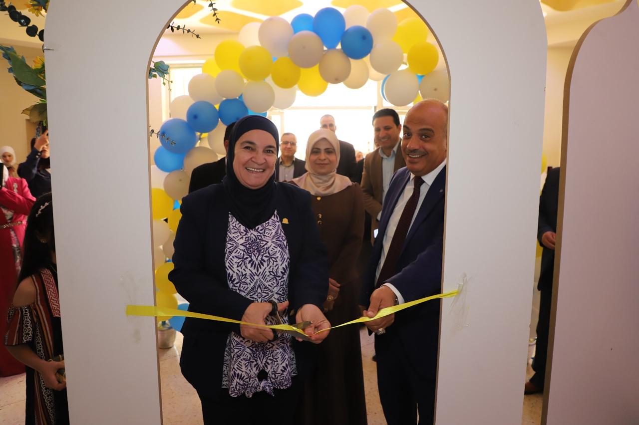 معرض تربوي في اليرموك يبرز إبداعات طلبة الدبلوم العالي لإعداد المعلمين في إعداد الوسائل التعليمية