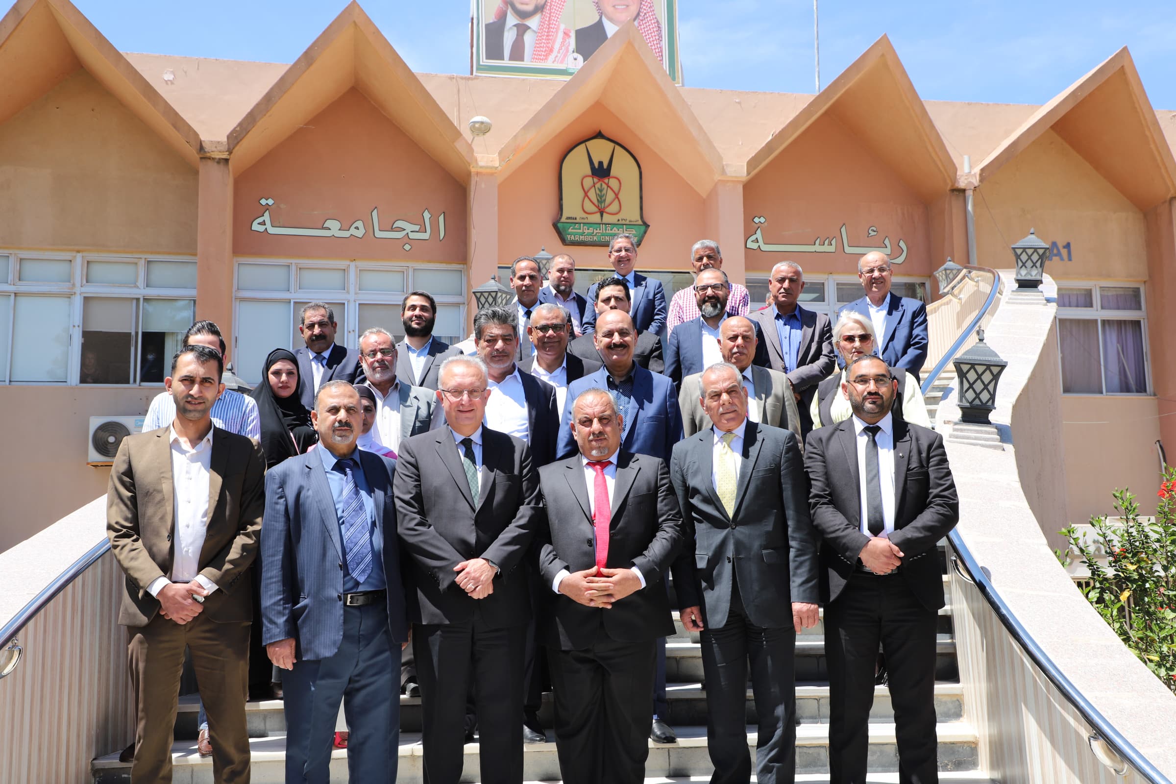 مجلس محافظة إربد يُعلن عن تقديم نصف مليون دينار كدعمٍ لجامعة اليرموك لتعزيز مسيرتها العلمية والأكاديمية