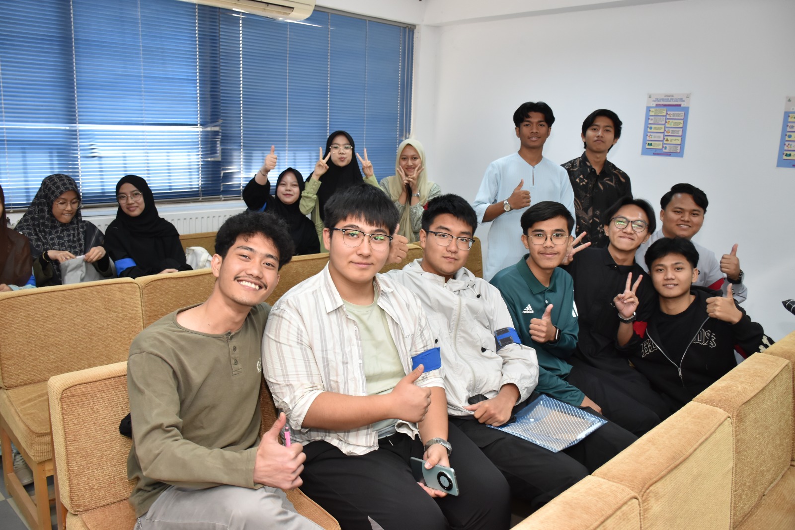 202511131018 3 19834