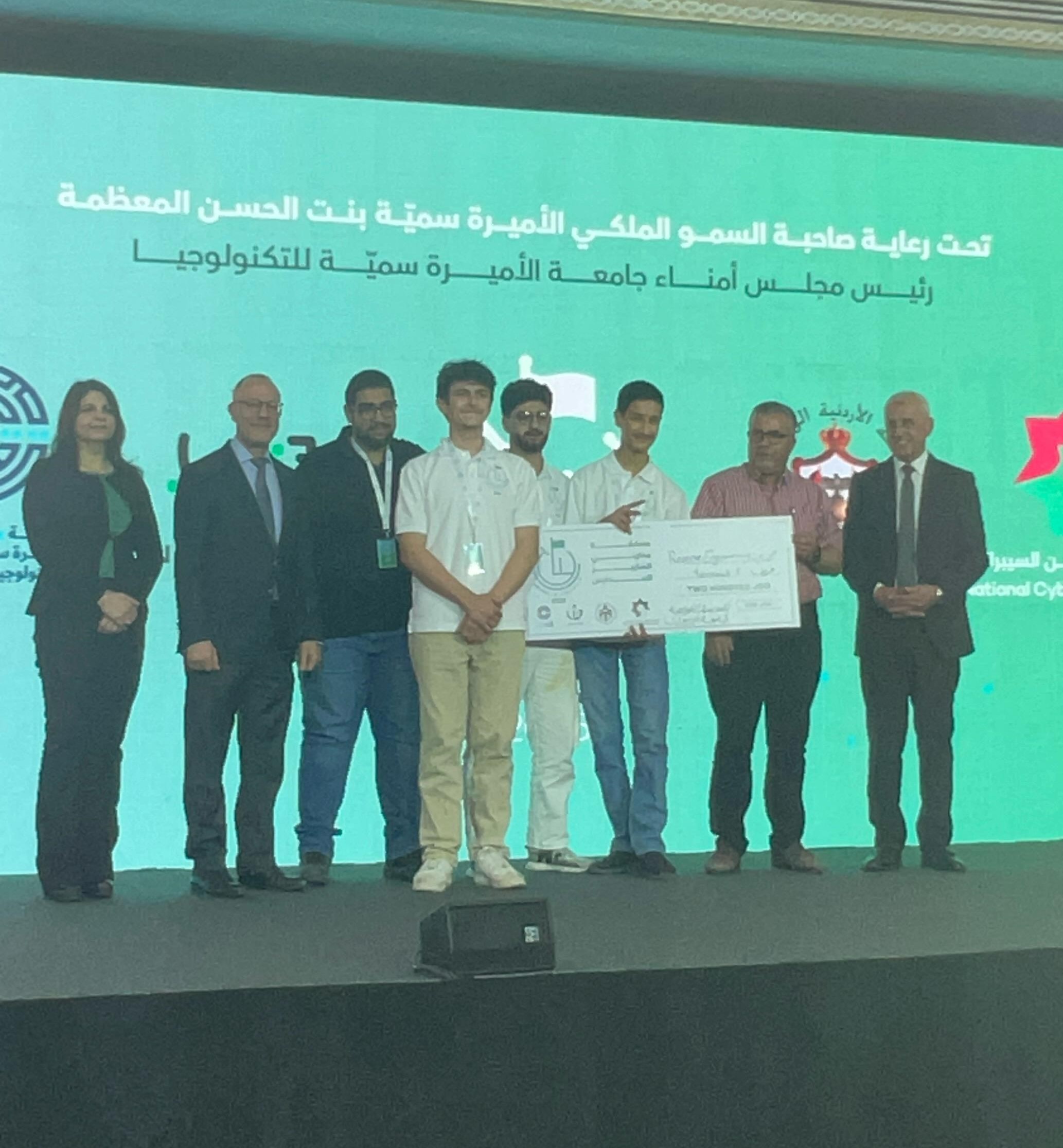 المدرسة النموذجية تشارك في مسابقة "محاربي السايبر" للمدارس وتحقق نتائج مميزة- أسماء