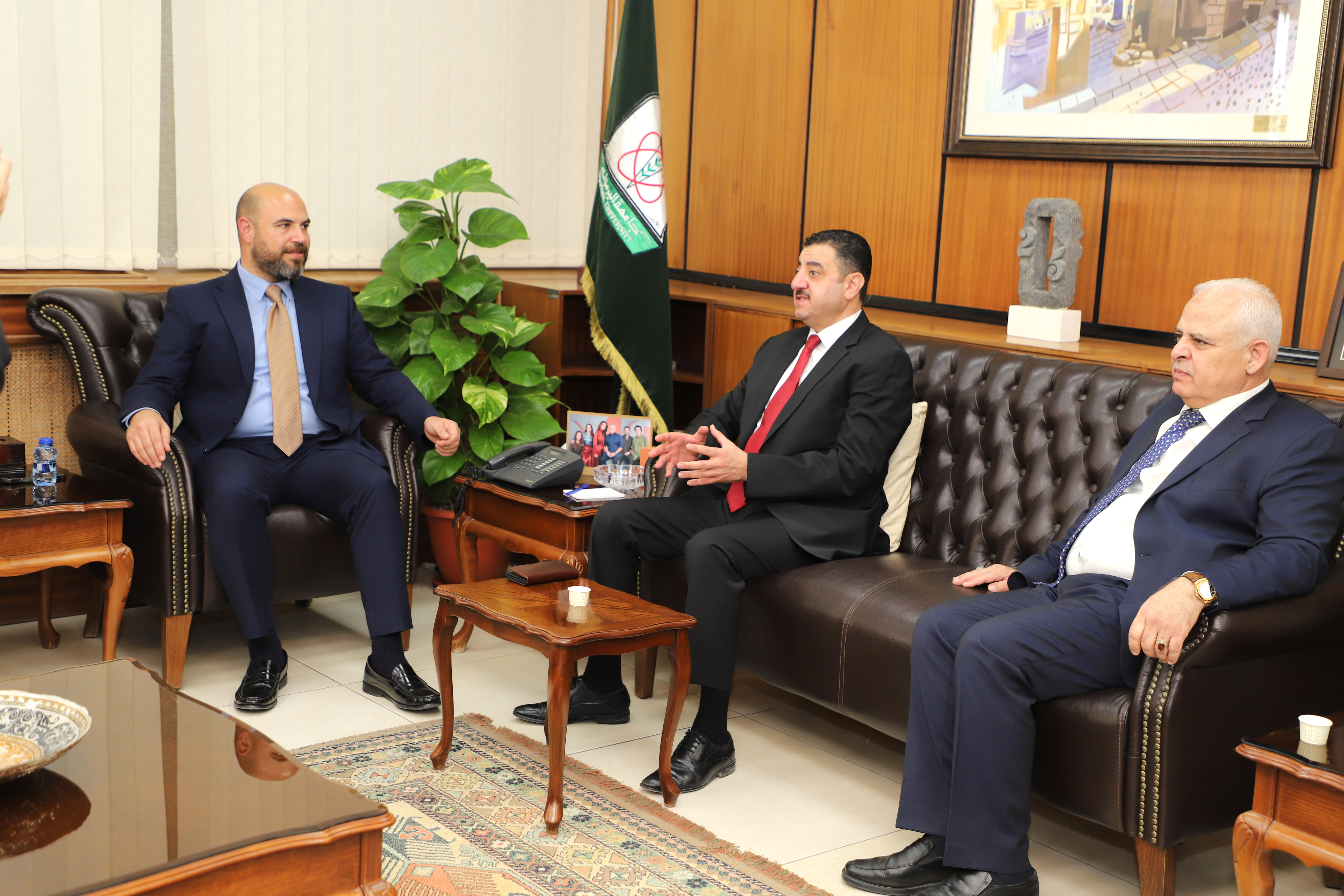 "اليرموك" و "صناعة إربد" تبحثان سبل التعاون والشراكة لربط مخرجات التعليم بسوق العمل