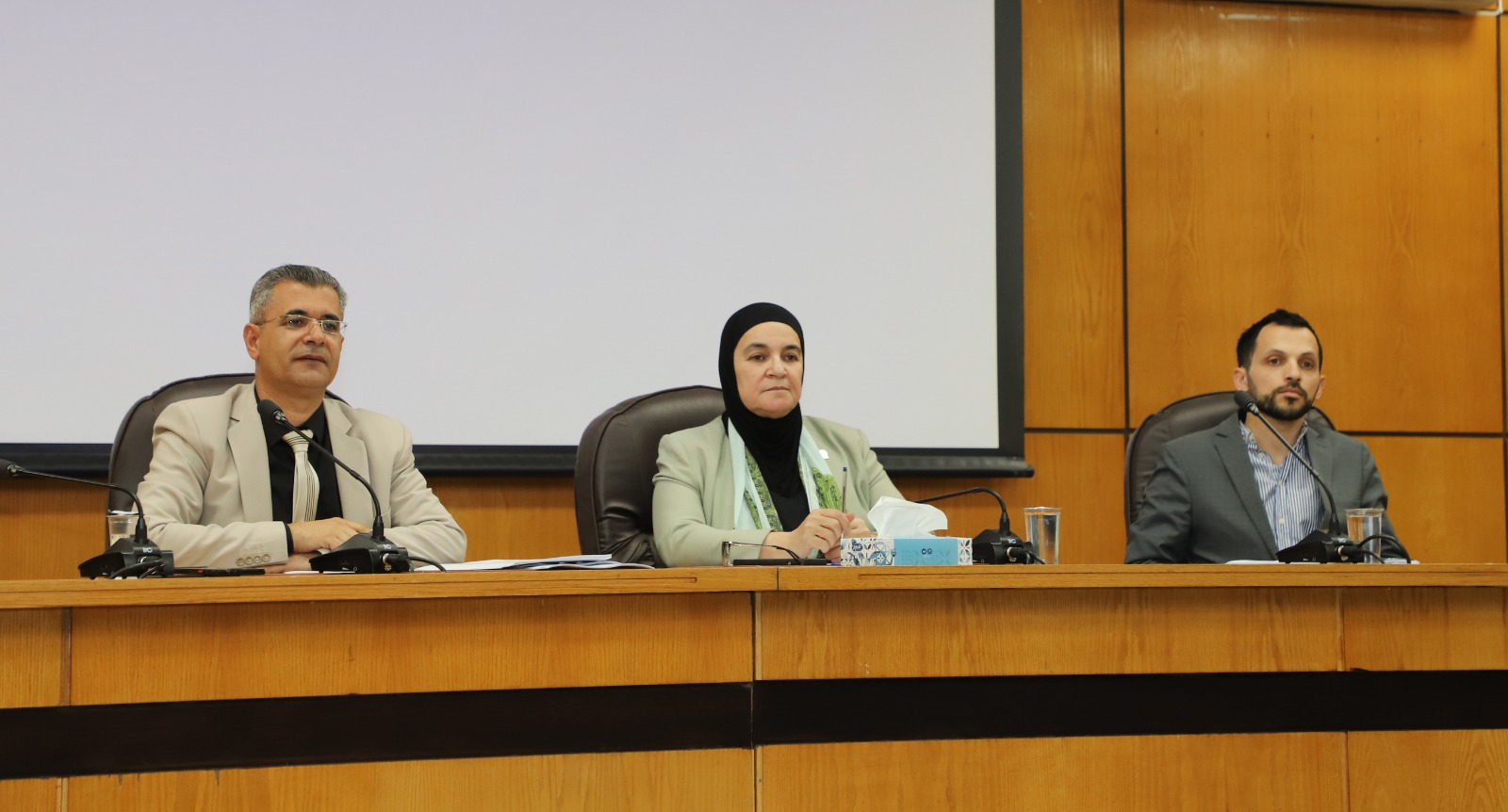 "البحث العلمي" تنظم لقاءً ترحيبيا وإرشاديا لطلبة الدراسات العليا المستجدين