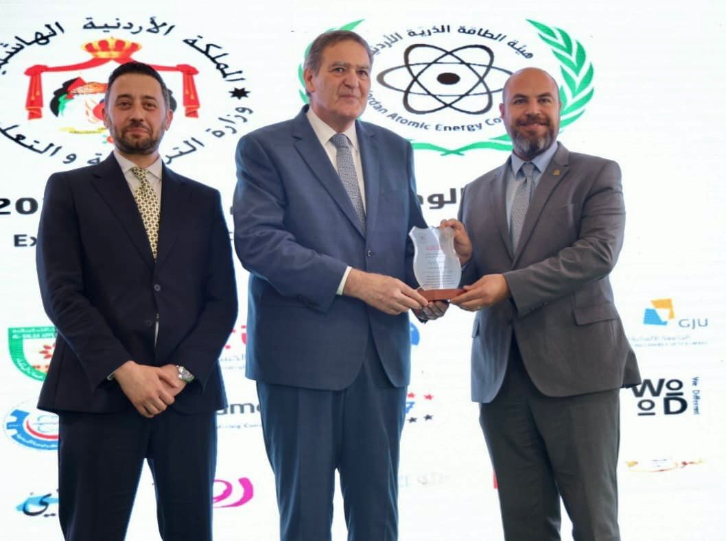 جامعة اليرموك في واجهة التميّز العلمي: تكريم وطني يعكس دورها التنويري في المعرض الوطني للعلوم النووية 2026